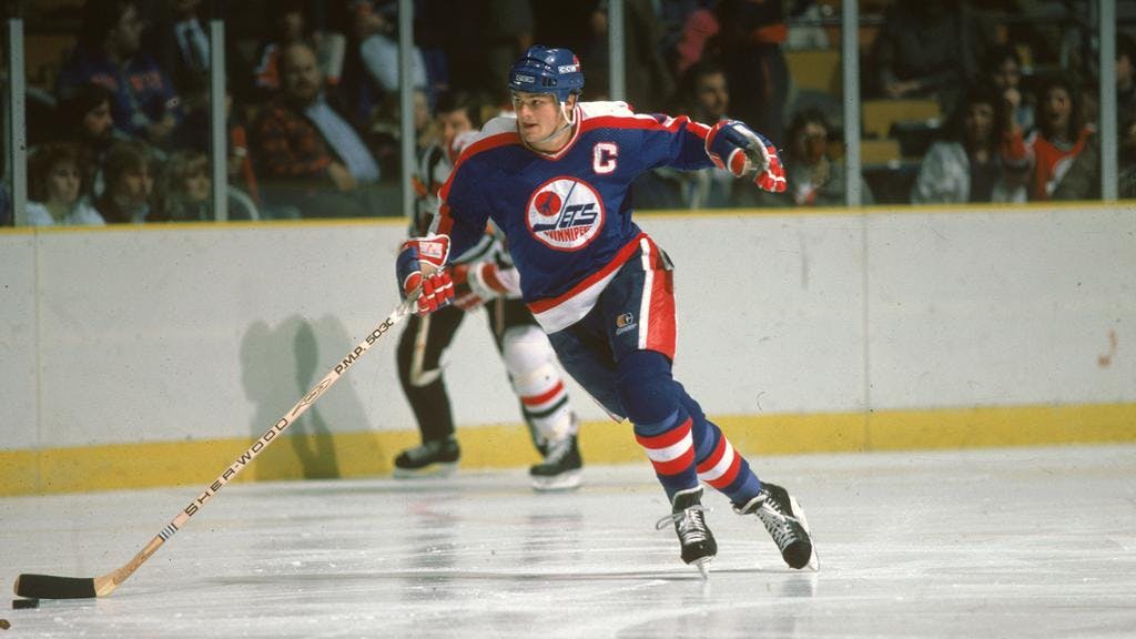 Fighting stomach cancer, Dale Hawerchuk wants 'to live to tell the story' 