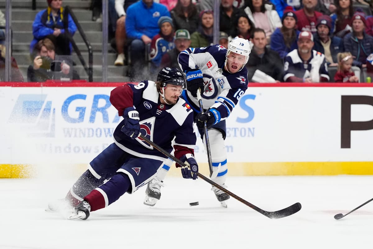 Winnipeg Jets drop to 15-17-2 on the season after a 3-2 loss to the 1st place Avalanche