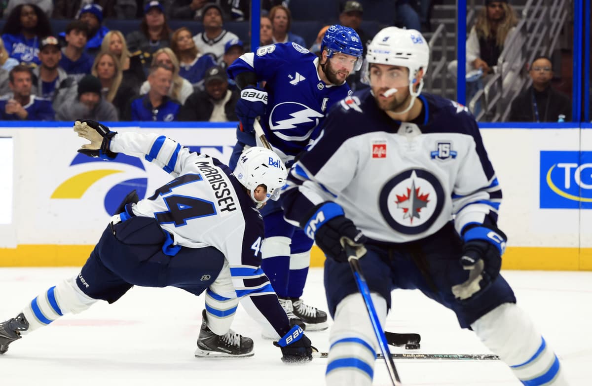 Jets thunderstruck 4-1 by Lightning