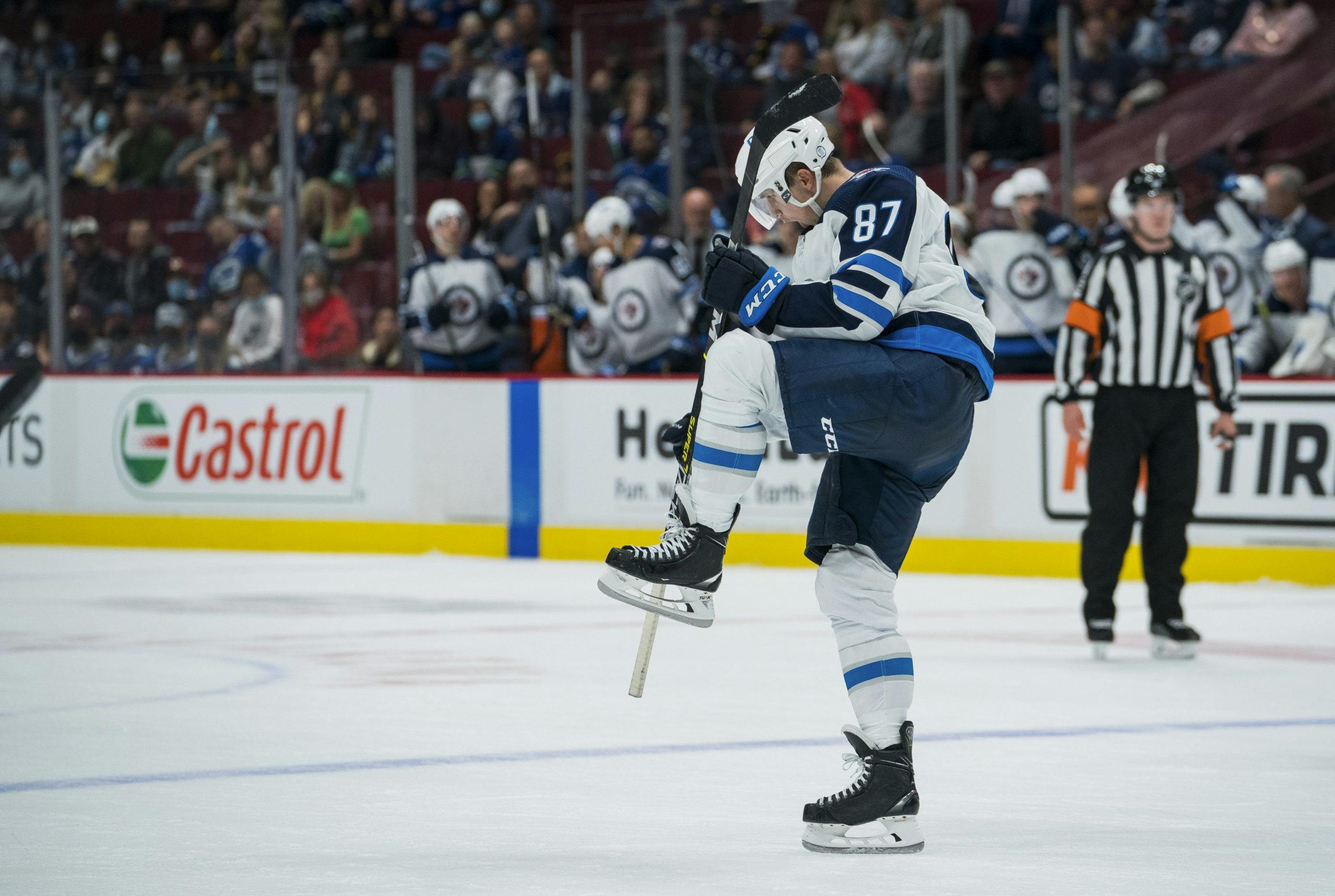 Winnipeg Jets forward Kristian Reichel (87) celebrates his goal against the Vancouver Canucks in the third period at Rogers Arena. Canucks won 3-2.